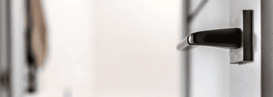 Дверная фурнитура